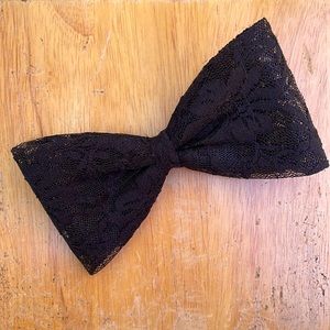 ⚜️Black Lace Hair Bow Clip!